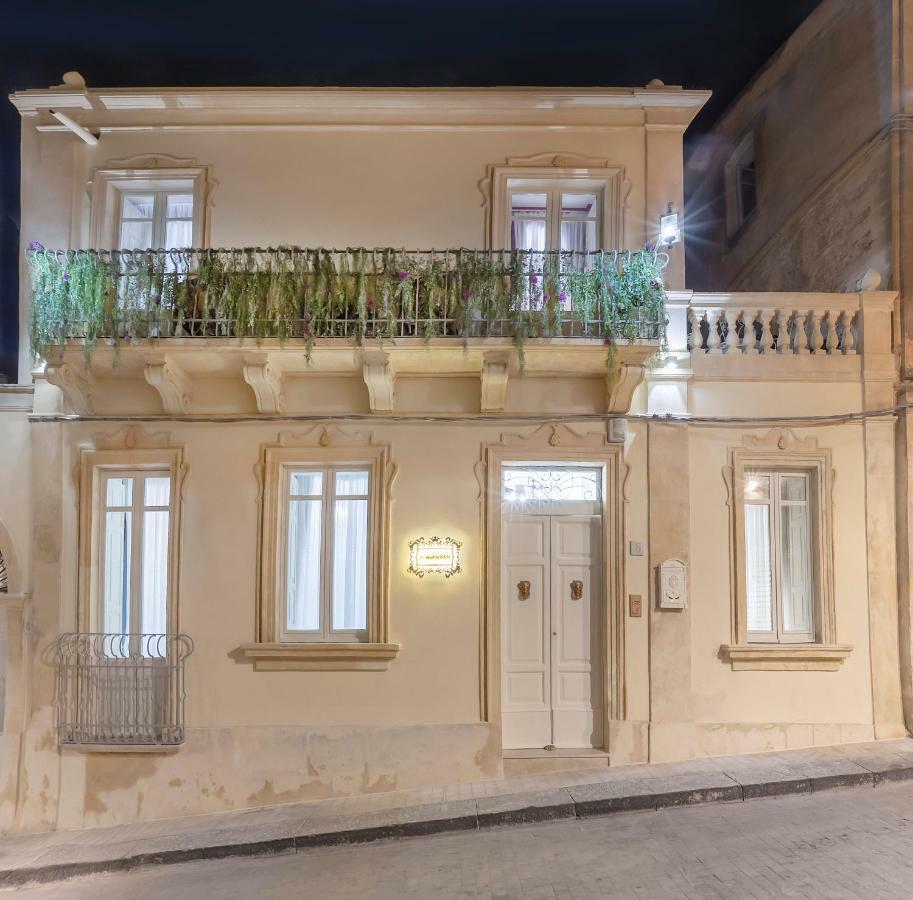 A Marchisa -Noto- Aparthotel Exterior photo