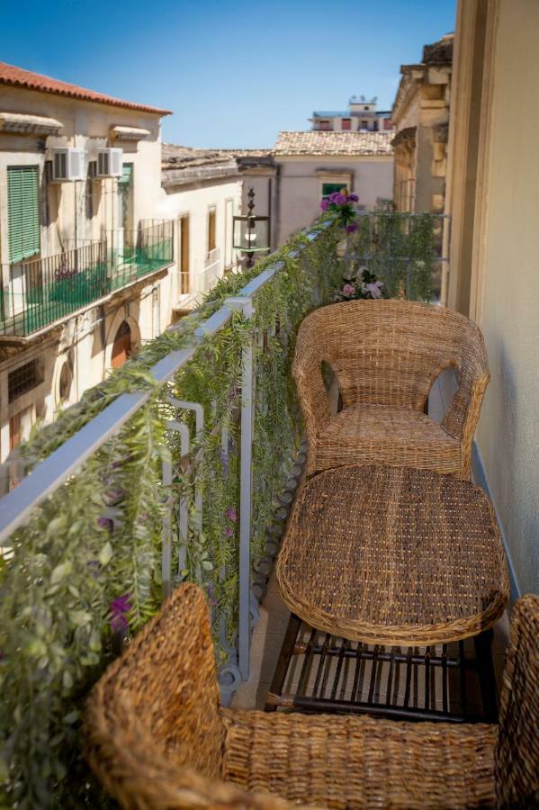 A Marchisa -Noto- Aparthotel Exterior photo